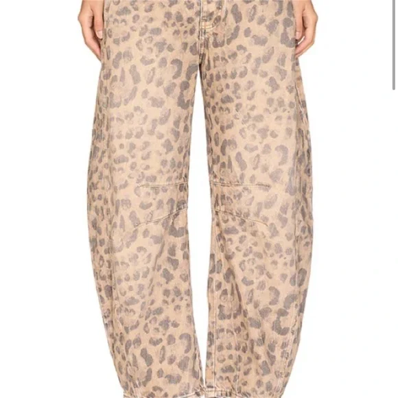 We The Free Good Luck Leopard Barrel Leg Jeans in Brown Sugar - Picture 3 of 4